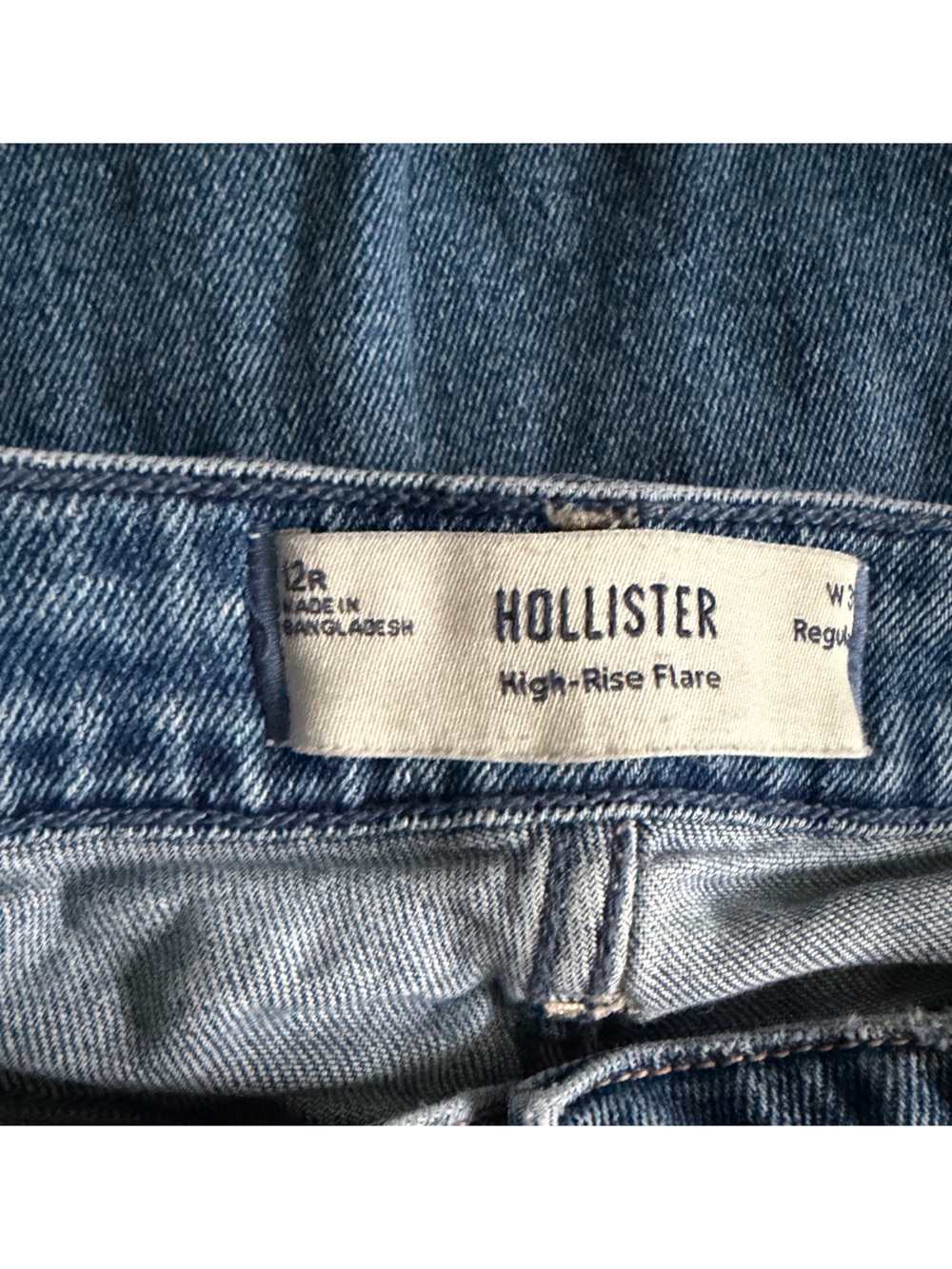 Hollister High-Rise Flare Jeans size 12R W31 Regular 
Purchased winter 2026 - Picture 2 of 5